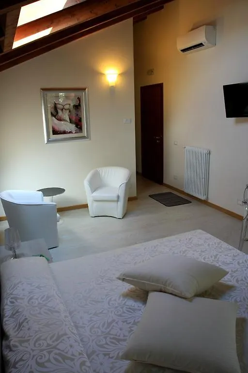 Agriturismo Ca' La Pergola Verona 0*,  Italy